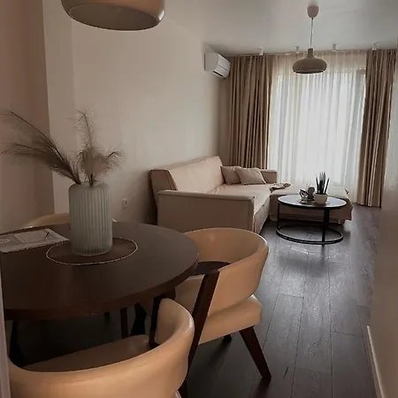 Lejlighed New Luxury Furnished - Beach, Center & Fast Wi-fi Varna