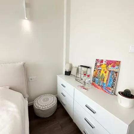 Apartment New Luxury Furnished - Beach, Center & Fast Wi-fi Varna