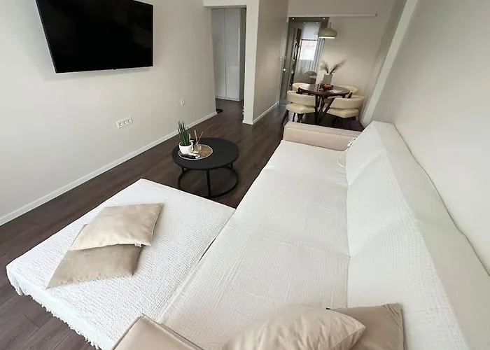 Апартамент New Luxury Furnished - Beach, Center & Fast Wi-fi Варна