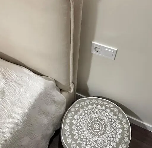 New Luxury Furnished - Beach, Center & Fast Wi-fi Апартамент