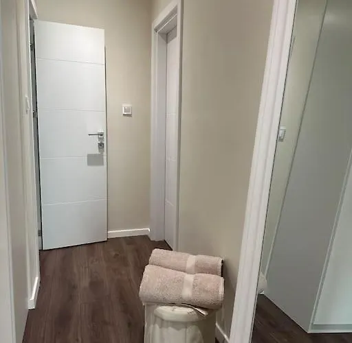 New Luxury Furnished - Beach, Center & Fast Wi-fi * Варна