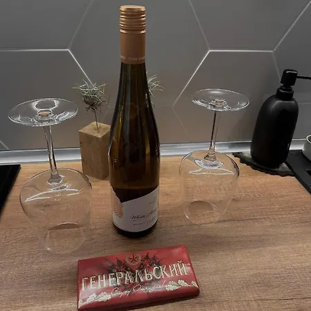 New Luxury Furnished - Beach, Center & Fast Wi-fi アパート ヴァルナ