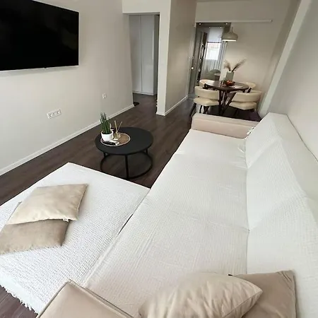 アパート New Luxury Furnished - Beach, Center & Fast Wi-fi ヴァルナ